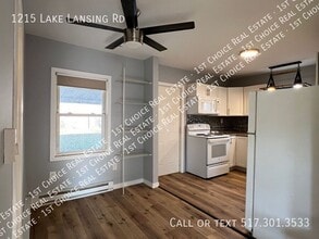 1215 Lake Lansing Rd in Lansing, MI - Building Photo - Building Photo