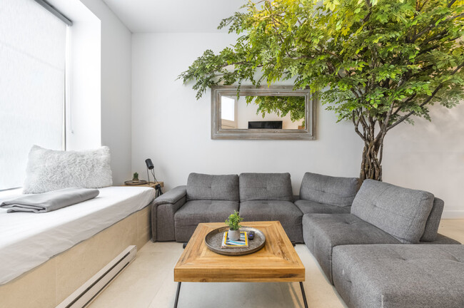 4107 R. Saint-Denis in Montréal, QC - Building Photo - Building Photo