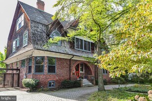 54 Hodge Rd in Princeton, NJ - Building Photo