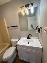 129 E Jefferson St in Brownsville, TN - Building Photo - Building Photo