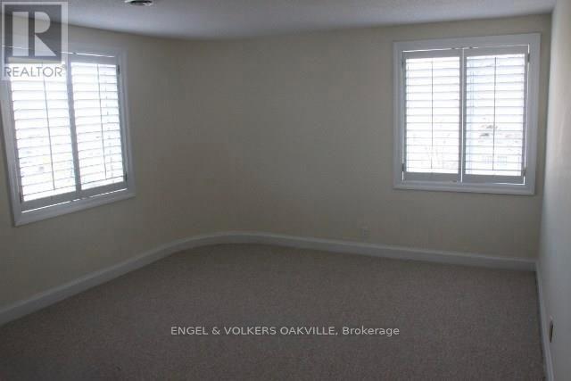 84 Reynolds St in Oakville, ON - Building Photo - Building Photo