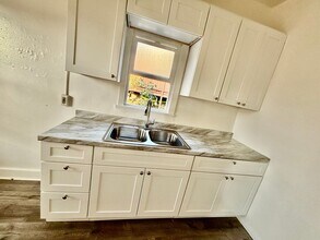 138 Westmoreland Ave in Los Angeles, CA - Building Photo - Building Photo