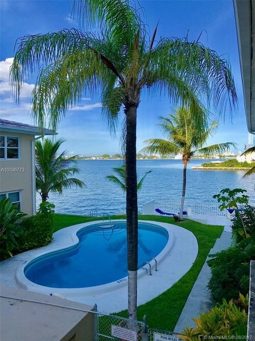 7909 East Dr in North Bay Village, FL - Building Photo