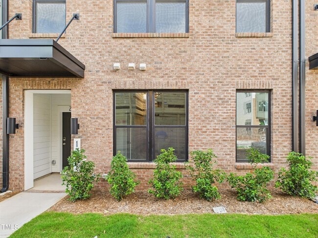 1251 Shaw View Aly, Unit 101 in Raleigh, NC - Building Photo - Building Photo