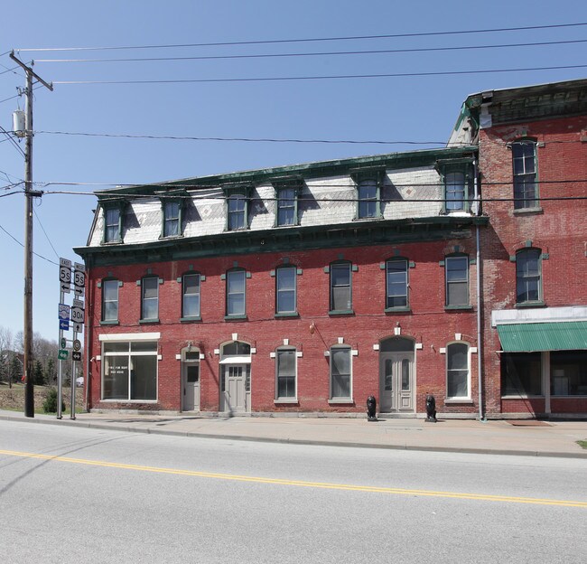 32 Main St in Fultonville, NY - Building Photo - Building Photo
