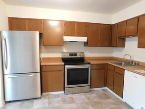 221 Kimberly Way in Winchester, VA - Building Photo - Building Photo