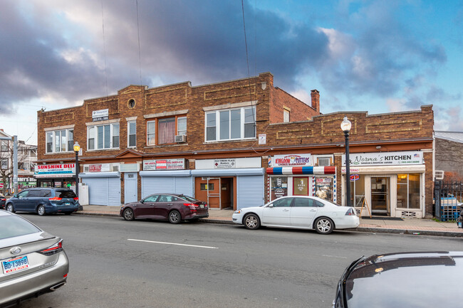 1294 Stratford Ave in Bridgeport, CT - Building Photo - Building Photo