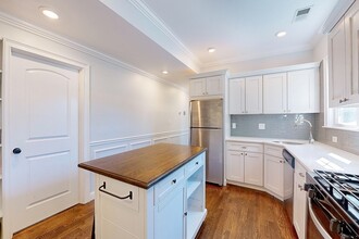 9 Cornwall St, Unit PH in Boston, MA - Building Photo - Building Photo