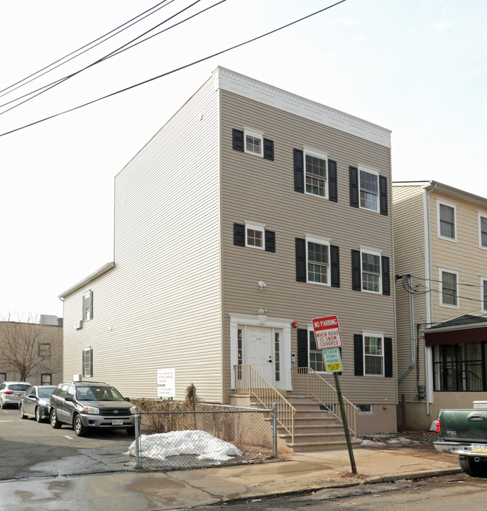 118 Bayard St in New Brunswick, NJ - Building Photo