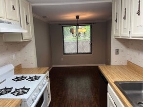 158 Skyline Dr in Coram, NY - Building Photo - Building Photo