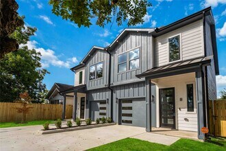 4605 Siegel St in Houston, TX - Building Photo - Building Photo