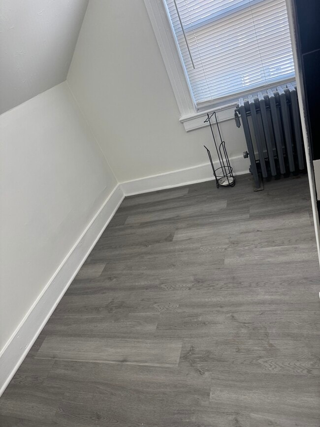 478 Lincoln Pl, Unit It’s a room not apt in Orange, NJ - Building Photo - Building Photo