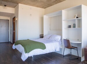 1840 N Farwell Ave, Unit SI ID1379022P in Milwaukee, WI - Foto de edificio - Building Photo