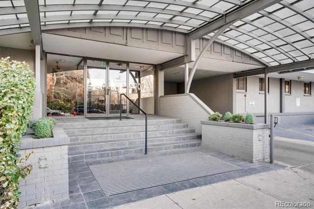 909 Logan St in Denver, CO - Building Photo - Building Photo