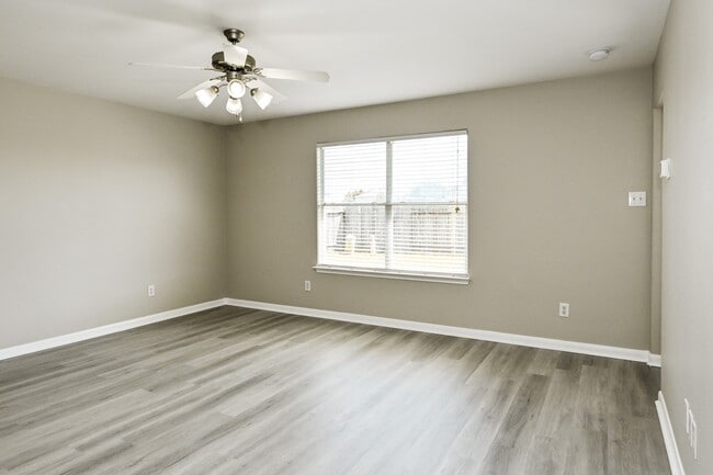 6823 Garnet Trail Ln in Richmond, TX - Building Photo - Building Photo