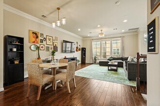 868 Fisher St in Houston, TX - Building Photo - Building Photo