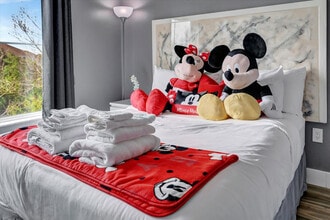 8303 Palm Pkwy in Orlando, FL - Building Photo - Building Photo