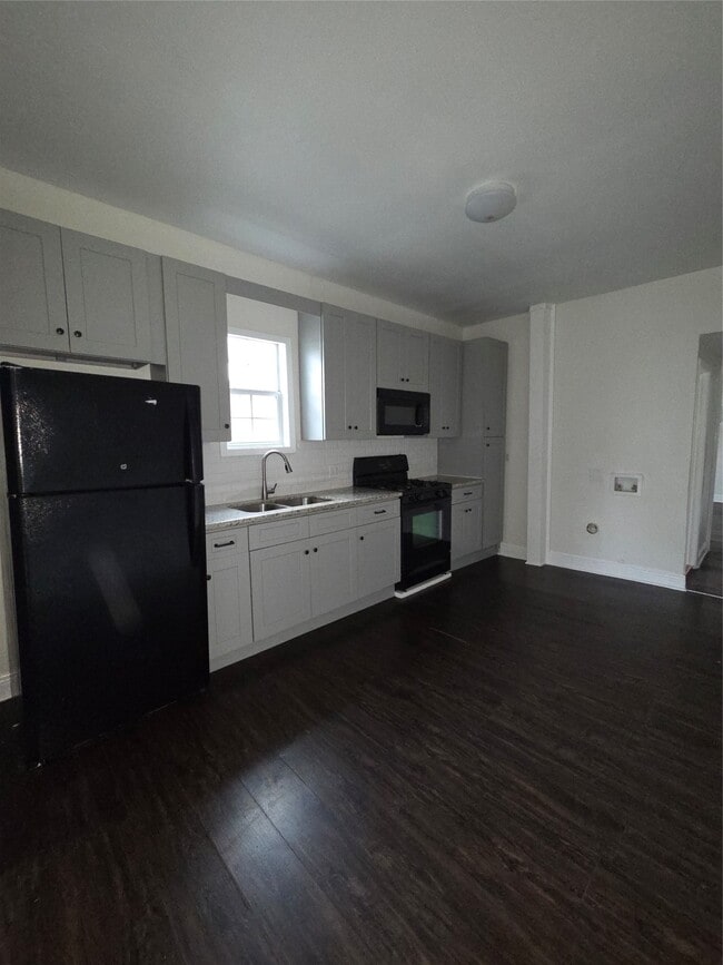 property at 7902 Hudson St