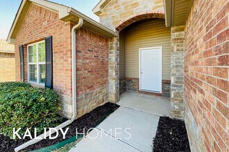 2904 Cider Mill Ln in Yukon, OK - Building Photo - Building Photo