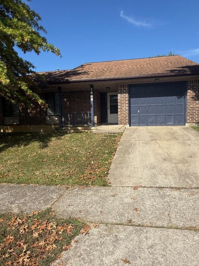 property at 1609 Claywood Ct