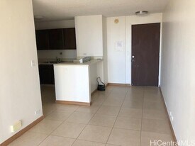 1535 Pensacola St in Honolulu, HI - Building Photo