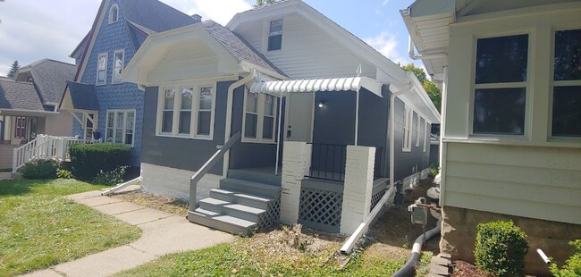 property at 1711 S 85th St
