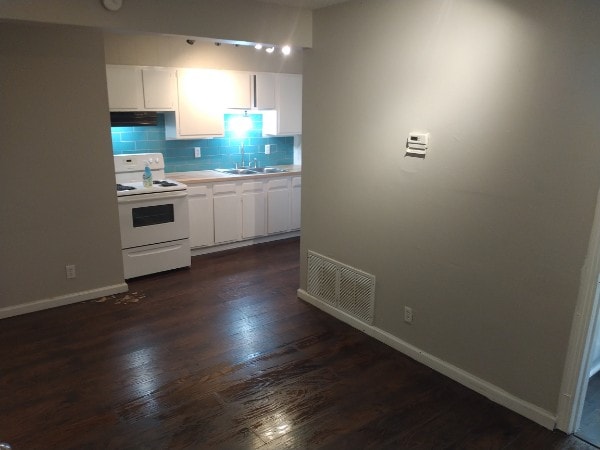 property at 719 San Antonio St