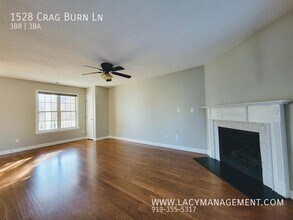 1528 Crag Burn Ln in Raleigh, NC - Building Photo - Building Photo