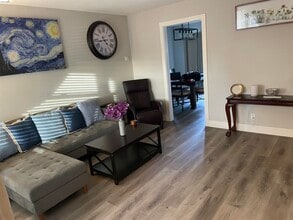 80 Loma Vista Way in Pittsburg, CA - Building Photo - Building Photo