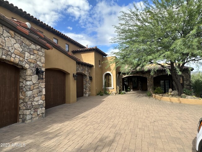 11372 E Apache Vistas Dr in Scottsdale, AZ - Building Photo - Building Photo