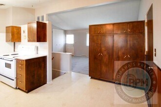 2524 N 96th Dr in Omaha, NE - Building Photo - Building Photo