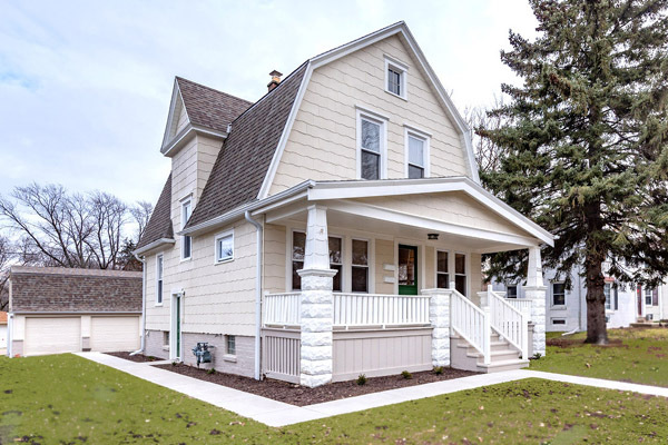 property at 3756 S Whitnall Ave