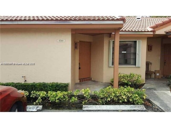 17268 NW 60th Ct in Hialeah, FL - Building Photo - Building Photo