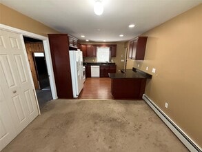 209 River Ave in Patchogue, NY - Building Photo - Building Photo