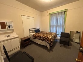 1038-1098 Larkin St in San Francisco, CA - Building Photo