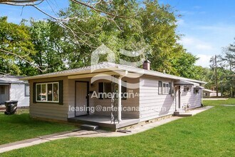 3201 Ralston Ave in Indianapolis, IN - Foto de edificio - Building Photo