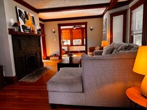 52 Westwood Rd in Stoneham, MA - Building Photo - Building Photo