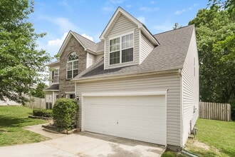 8910 Woodland Hills Rd in Charlotte, NC - Building Photo - Building Photo