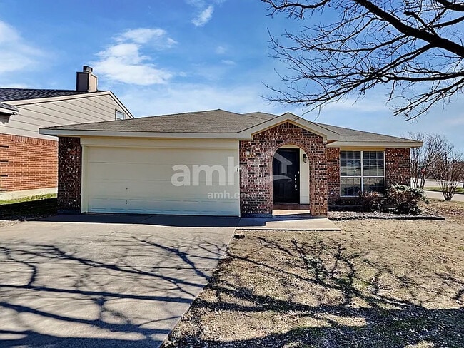property at 2717 Castro Ln