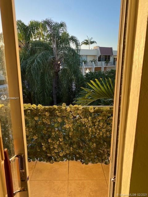 13903 SW 90th Ave-Unit -214E in Miami, FL - Building Photo - Building Photo