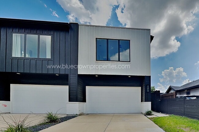 property at 805 S Glasgow Dr