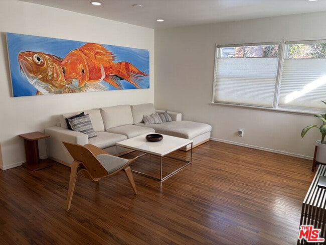 2422 Abbot Kinney Blvd in Los Angeles, CA - Building Photo - Building Photo