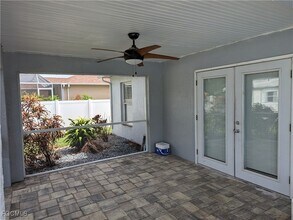 2311 SW 16th Terrace in Cape Coral, FL - Foto de edificio - Building Photo