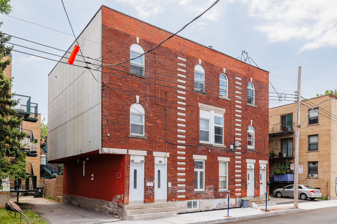 3618 Sainte-Émilie Rue in Montréal, QC - Building Photo