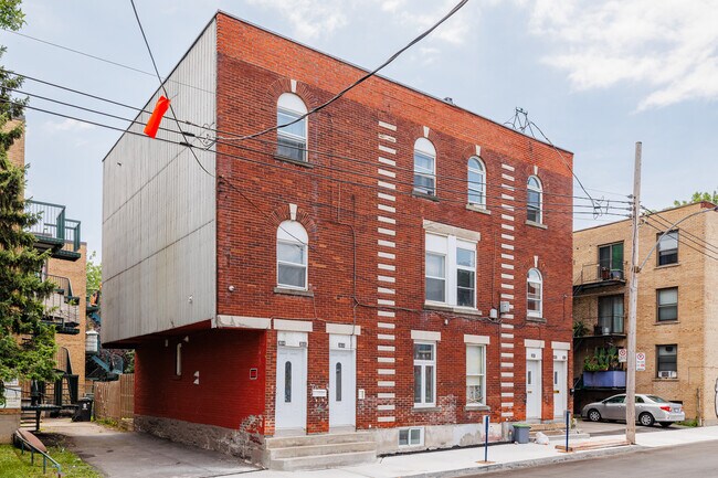 3618 Sainte-Émilie Rue in Montréal, QC - Building Photo - Building Photo