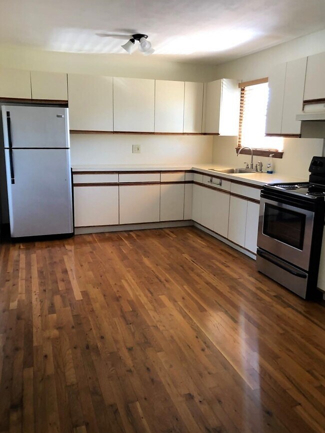 2 Bushwick St Apartments and Nearby Melville Apartments For Rent Melville, NY