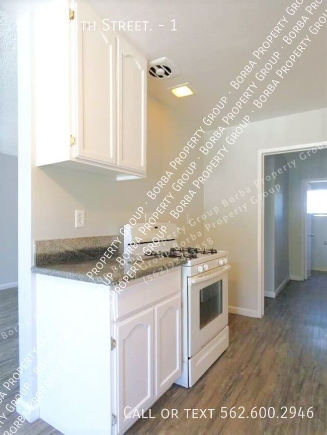 570 E 64th St in Long Beach, CA - Building Photo - Building Photo