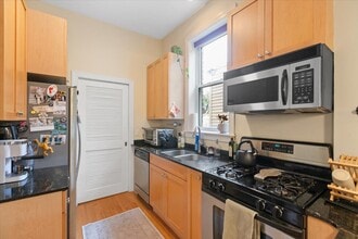 2041 W Potomac Ave in Chicago, IL - Building Photo - Building Photo