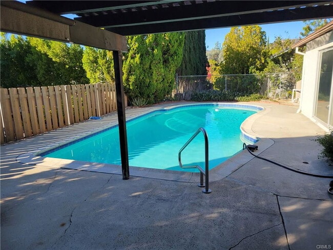 8417 Joan Ln in Los Angeles, CA - Building Photo - Building Photo