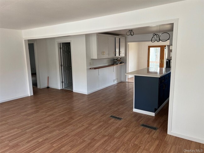 property at 806 Berkshire Rd
